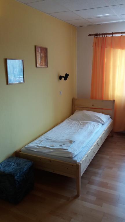 Retro Vrbovec Hotell Exteriör bild