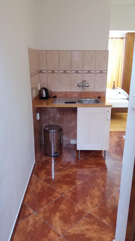 Retro Vrbovec Hotell Exteriör bild