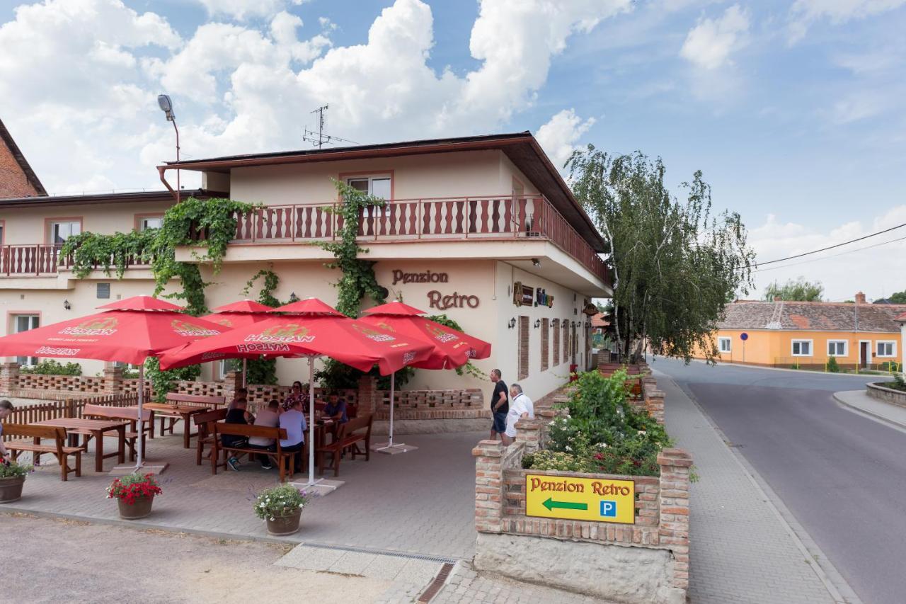 Retro Vrbovec Hotell Exteriör bild
